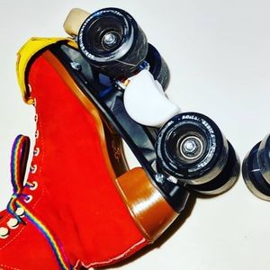 Slide blocks for roller skates